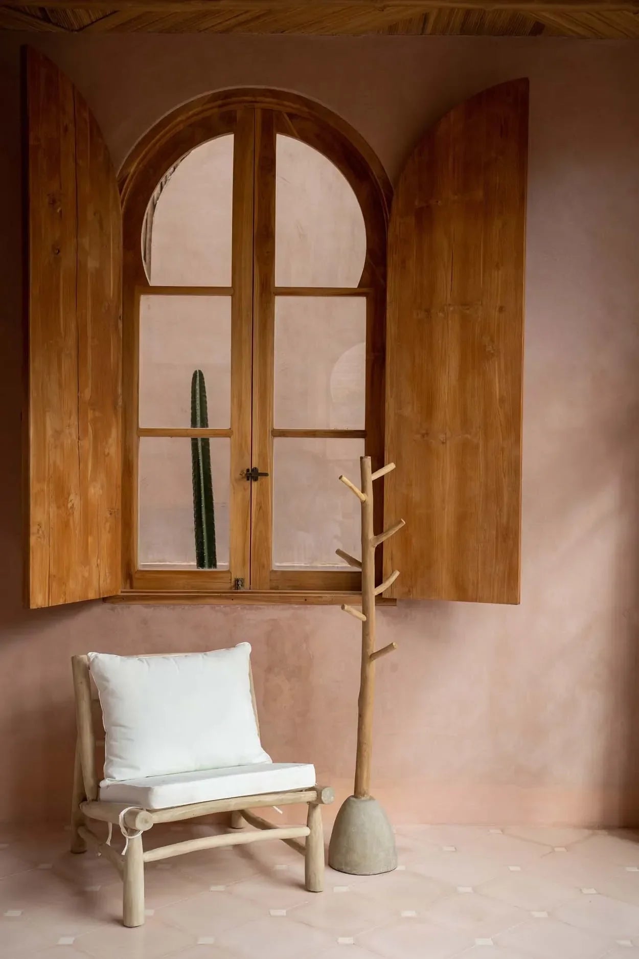 The Concrete Coat Hanger - Natural - Remood furniture living