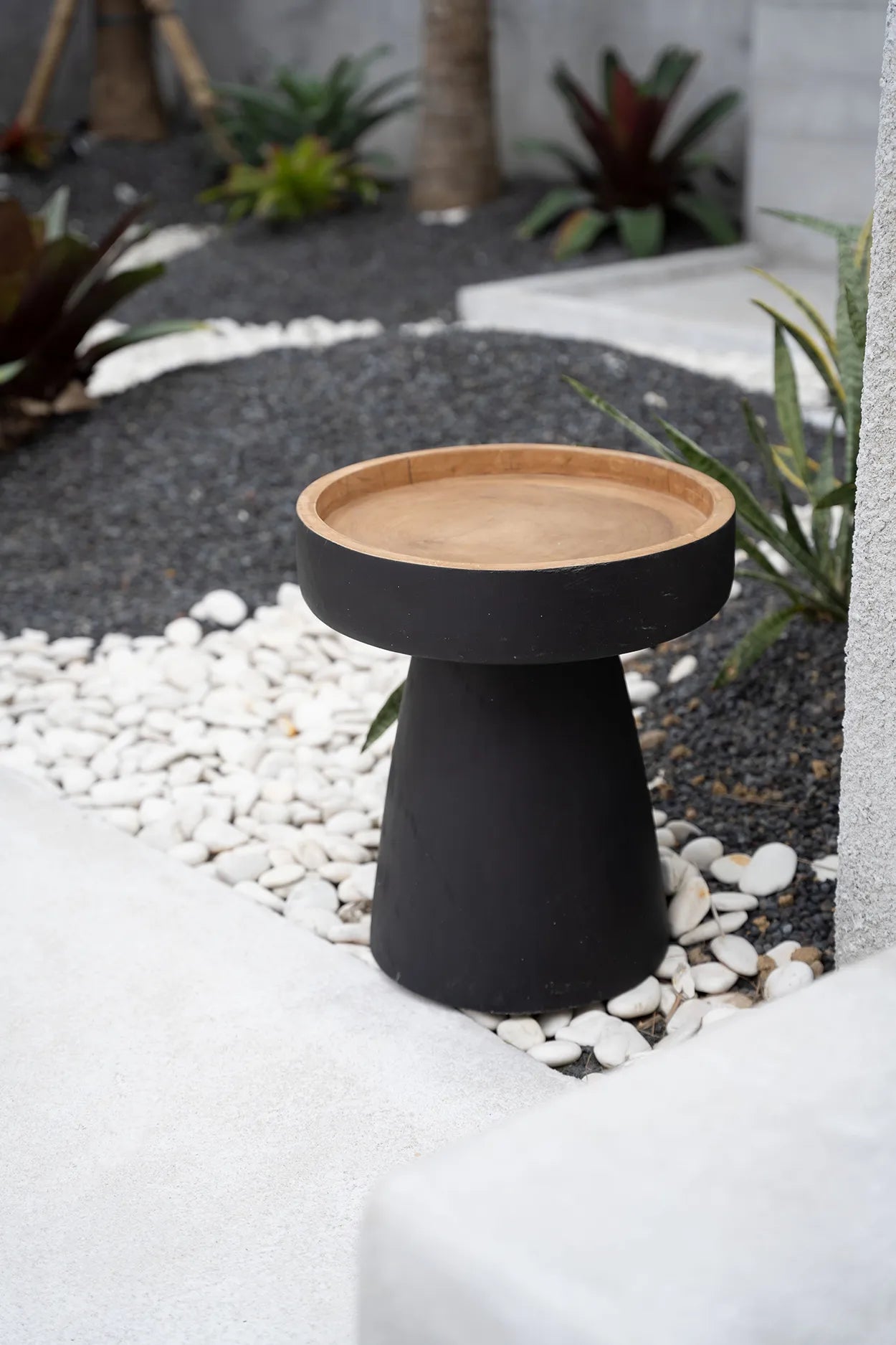 The Rayu Side Table - Black Natural - Remood furniture living