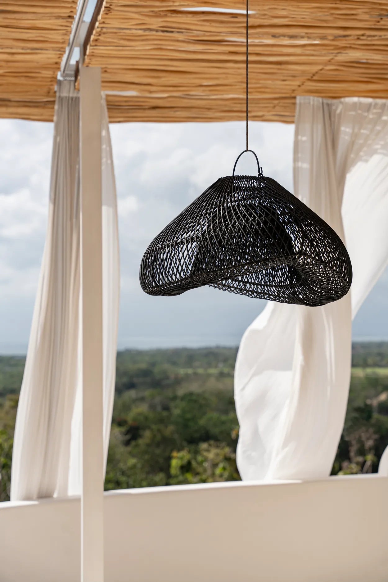The Cloud Pendant - Black - M - Remood furniture living