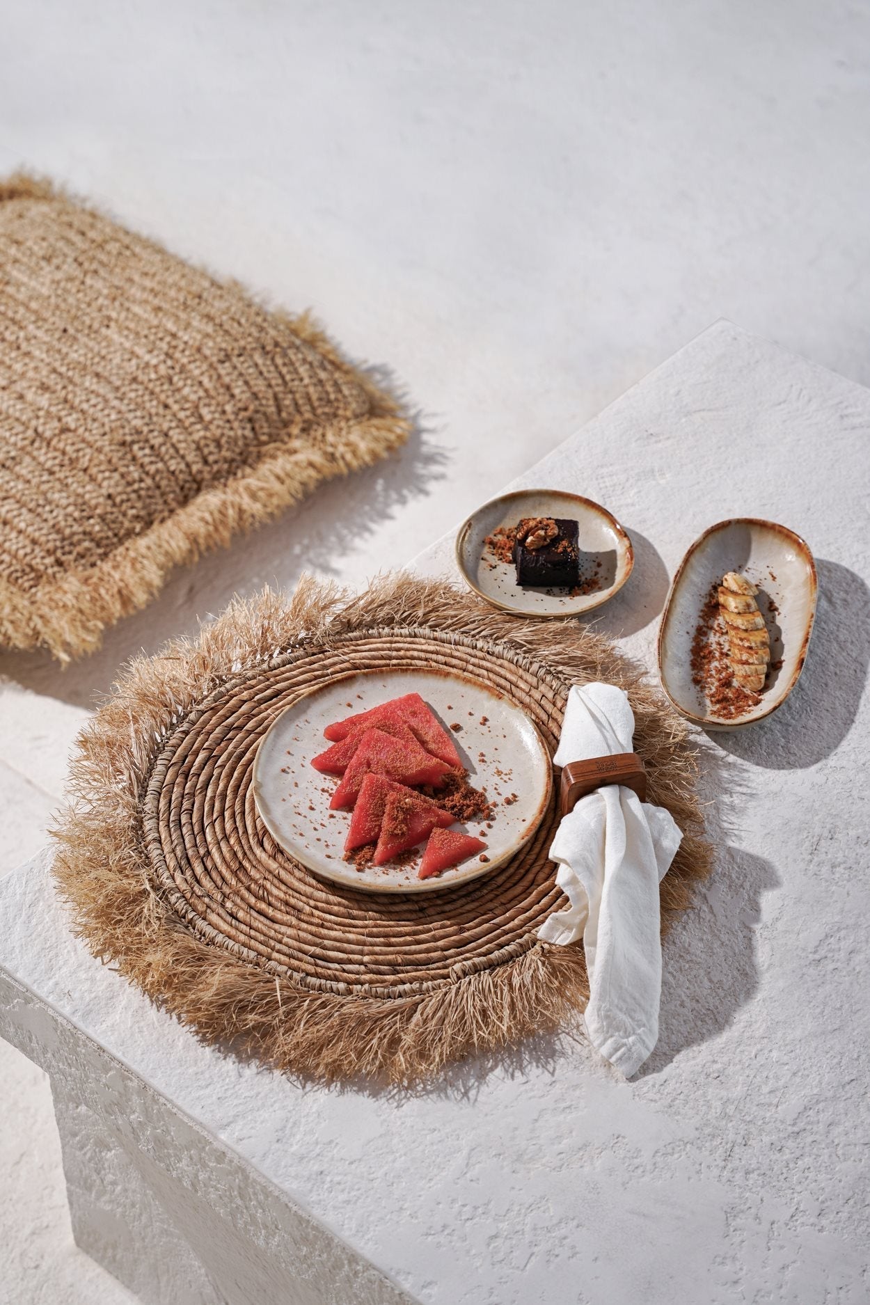 The Banana Raffia Placemat - Natural