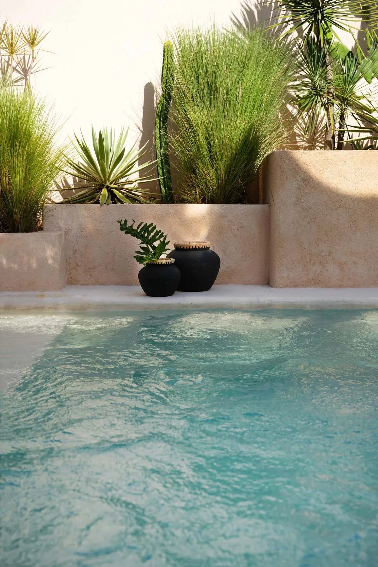 The Styly Vase - Black Natural - L - Remood furniture living