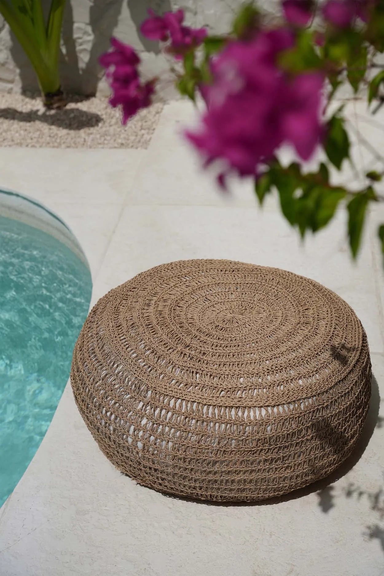 The Seagrass Pouffe - Natural - M - Remood furniture living