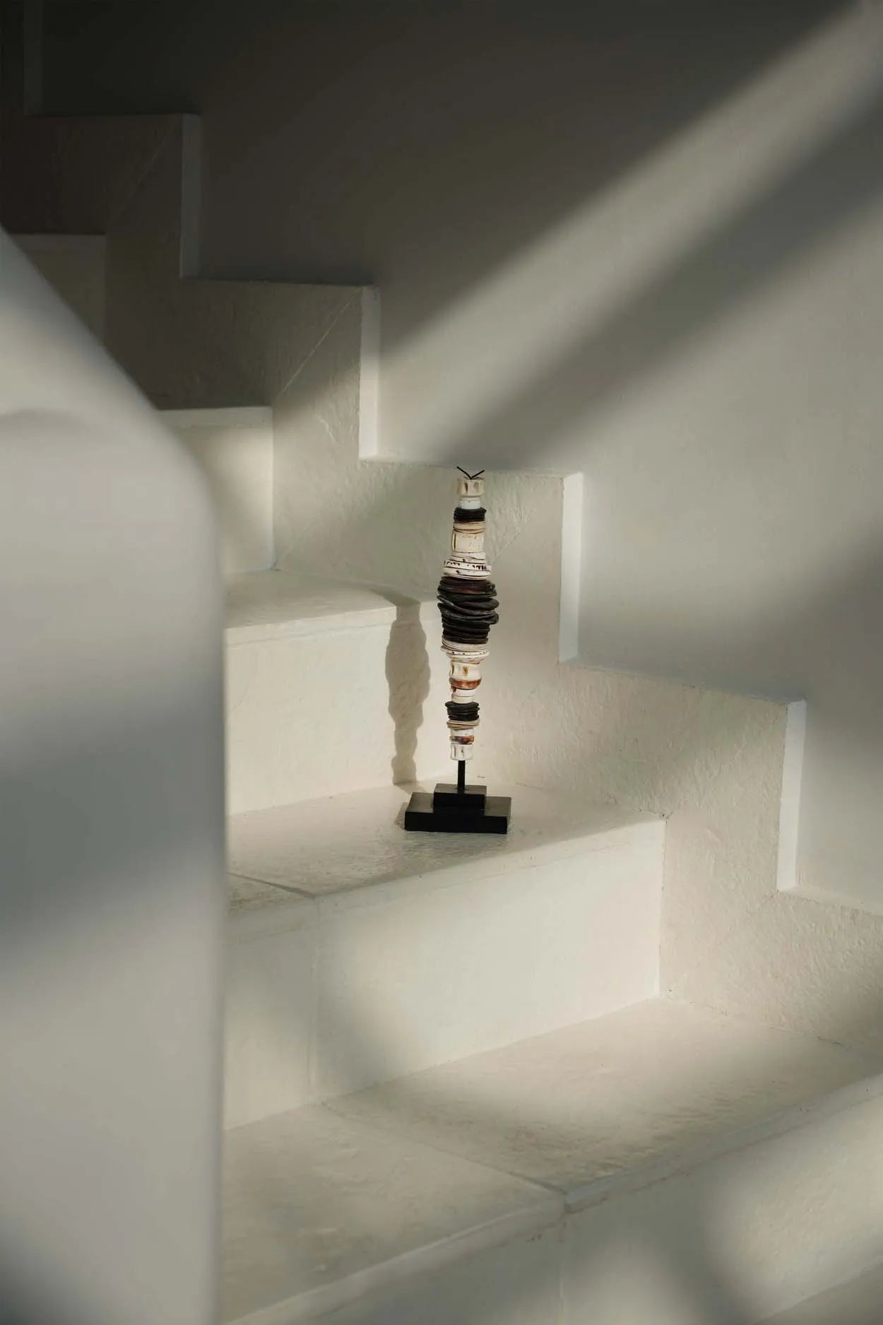 The Money Shell on Stand - Black White - S - Remood furniture living