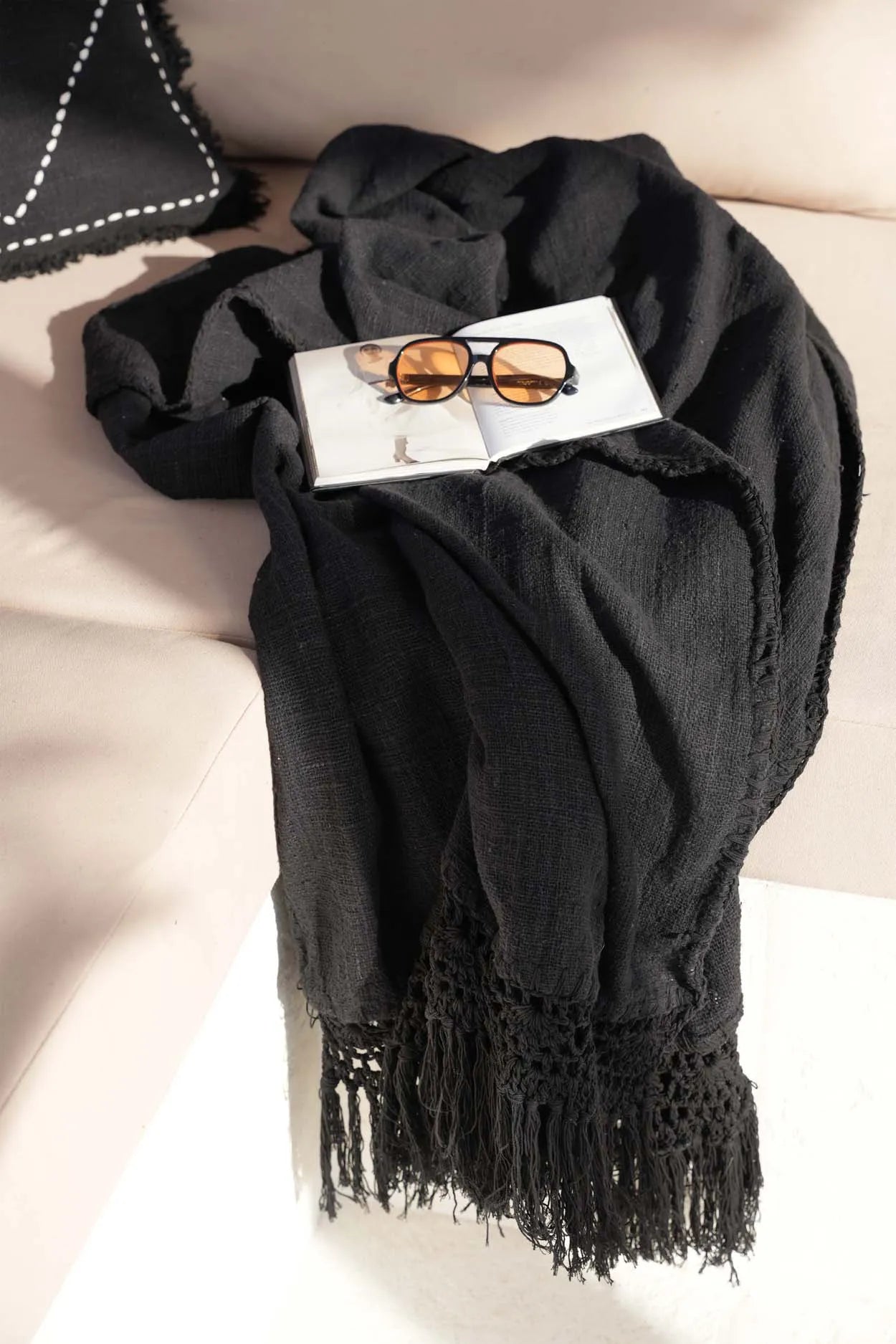 The Gypsy Bed Throw - Black - Remood furniture living