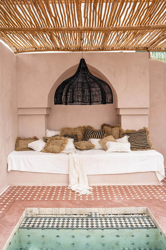 Portuguese Coastal Restaurant Furniture: Algarve & Lisbon Wholesale Guide