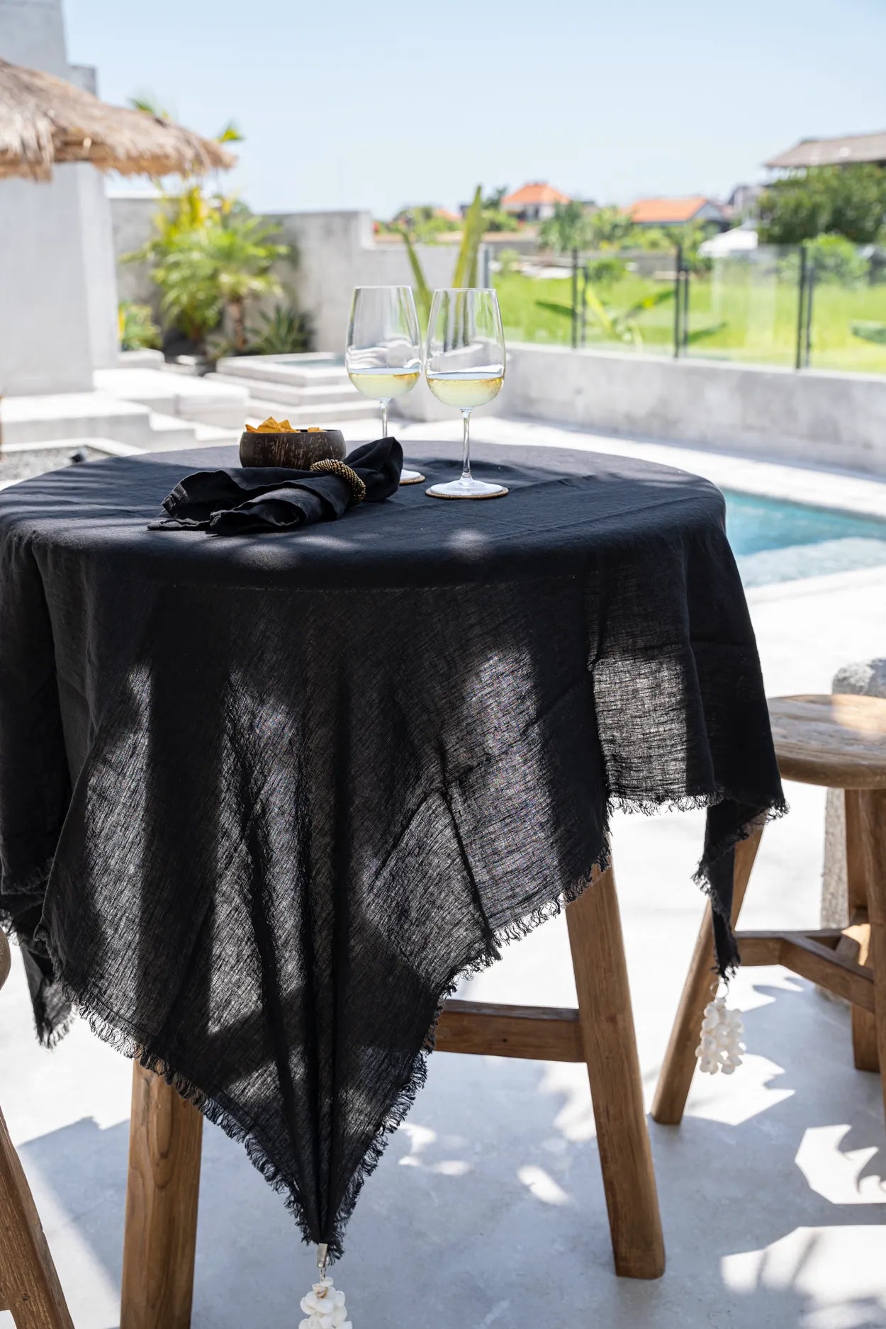 The Linen Tablecloth - Black - 180x300 - Remood furniture living