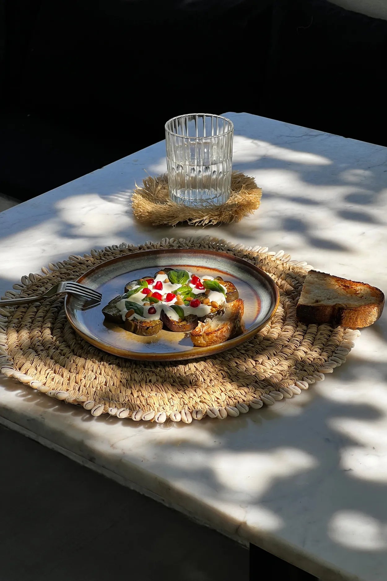 The Raffia Shell Placemat - Natural - Remood furniture living