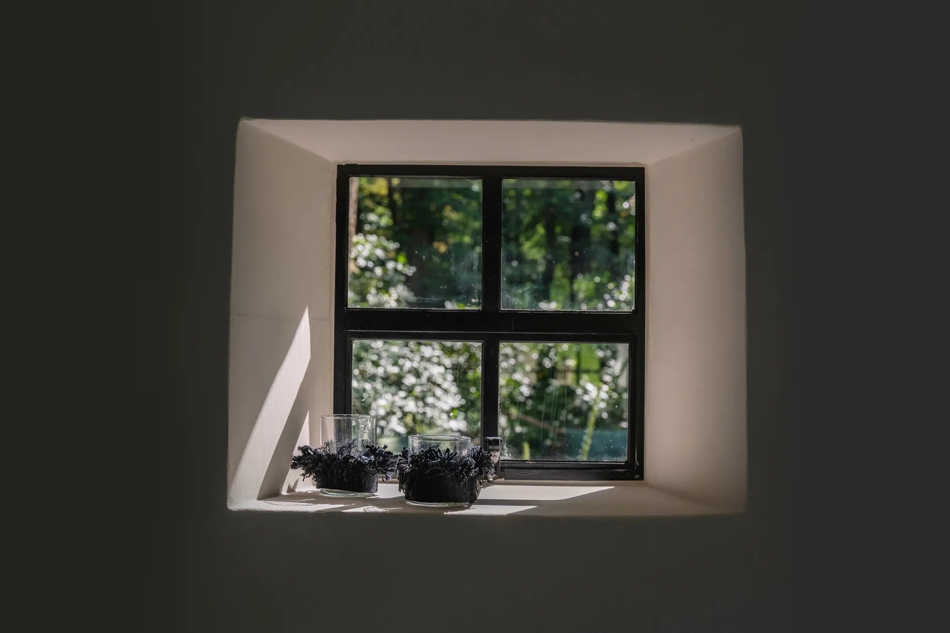 The Oh My Gee Candle Holder - Black Velvet - S - Remood furniture living
