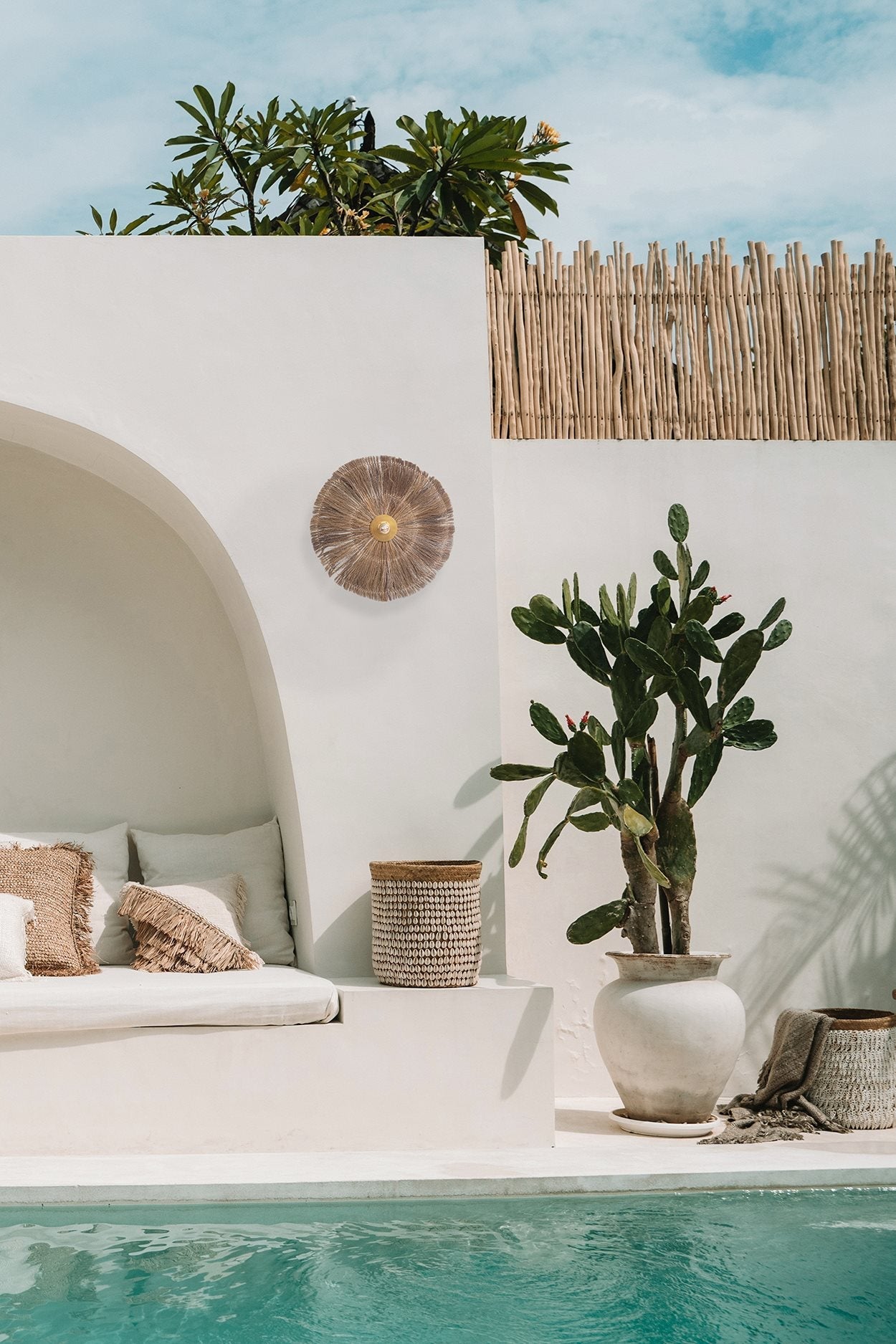 The Chi-Chi Wall Lamp - Natural Brass - M - Remood furniture living