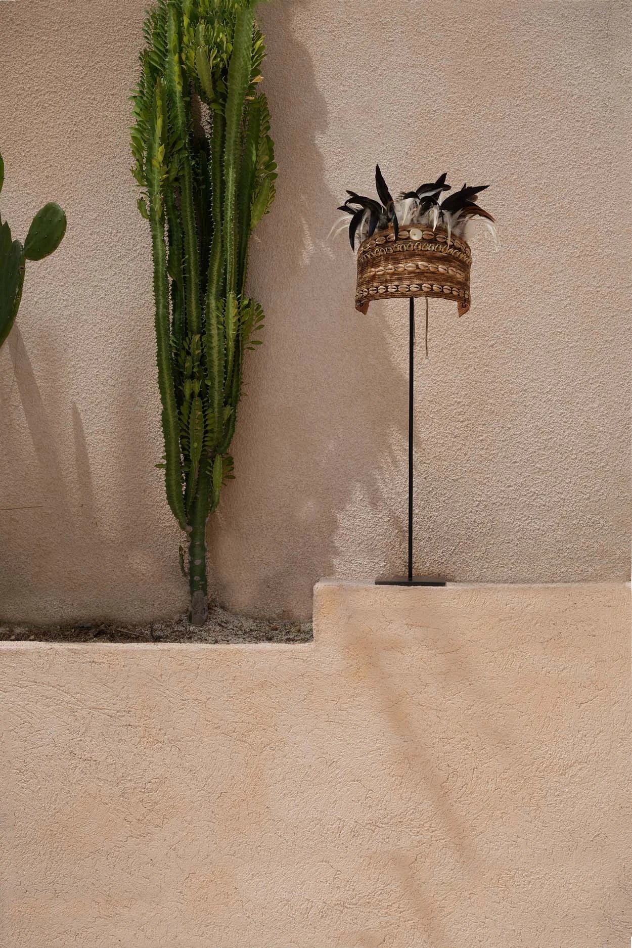 The Guinea Feather Hat on Stand - Natural Black - Remood furniture living