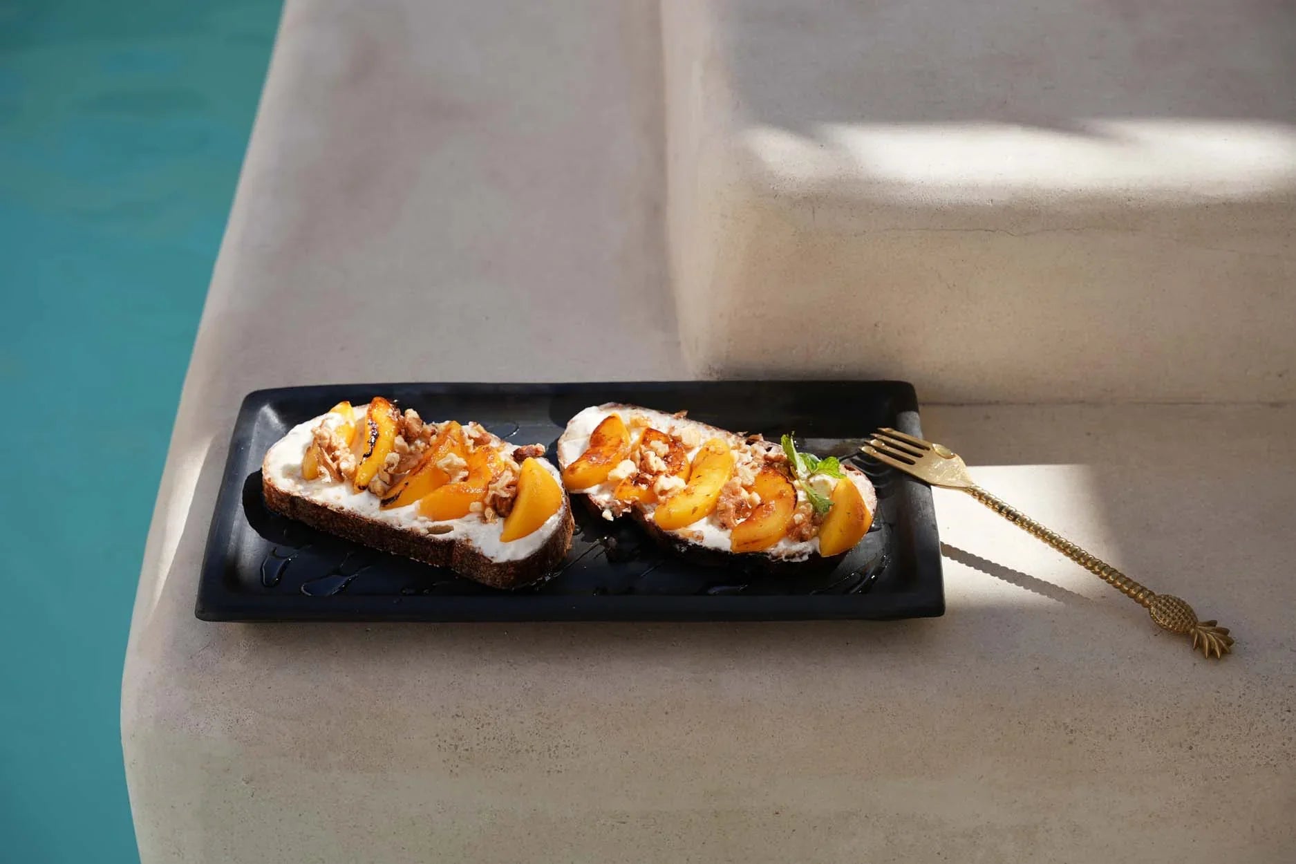 The Burned Sushi Plate - Black - L - Remood furniture living