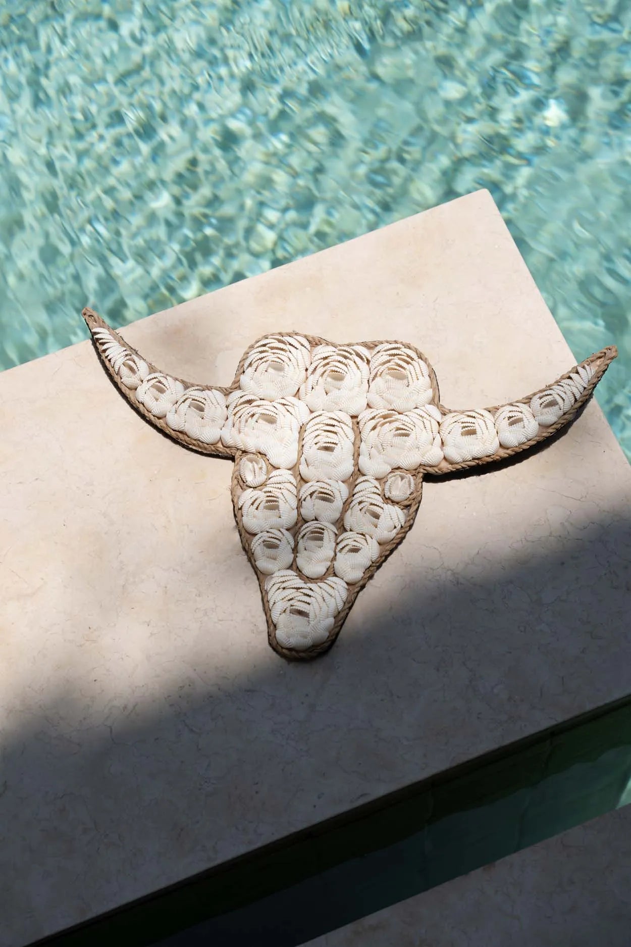 The Bull Shell - White - Remood furniture living