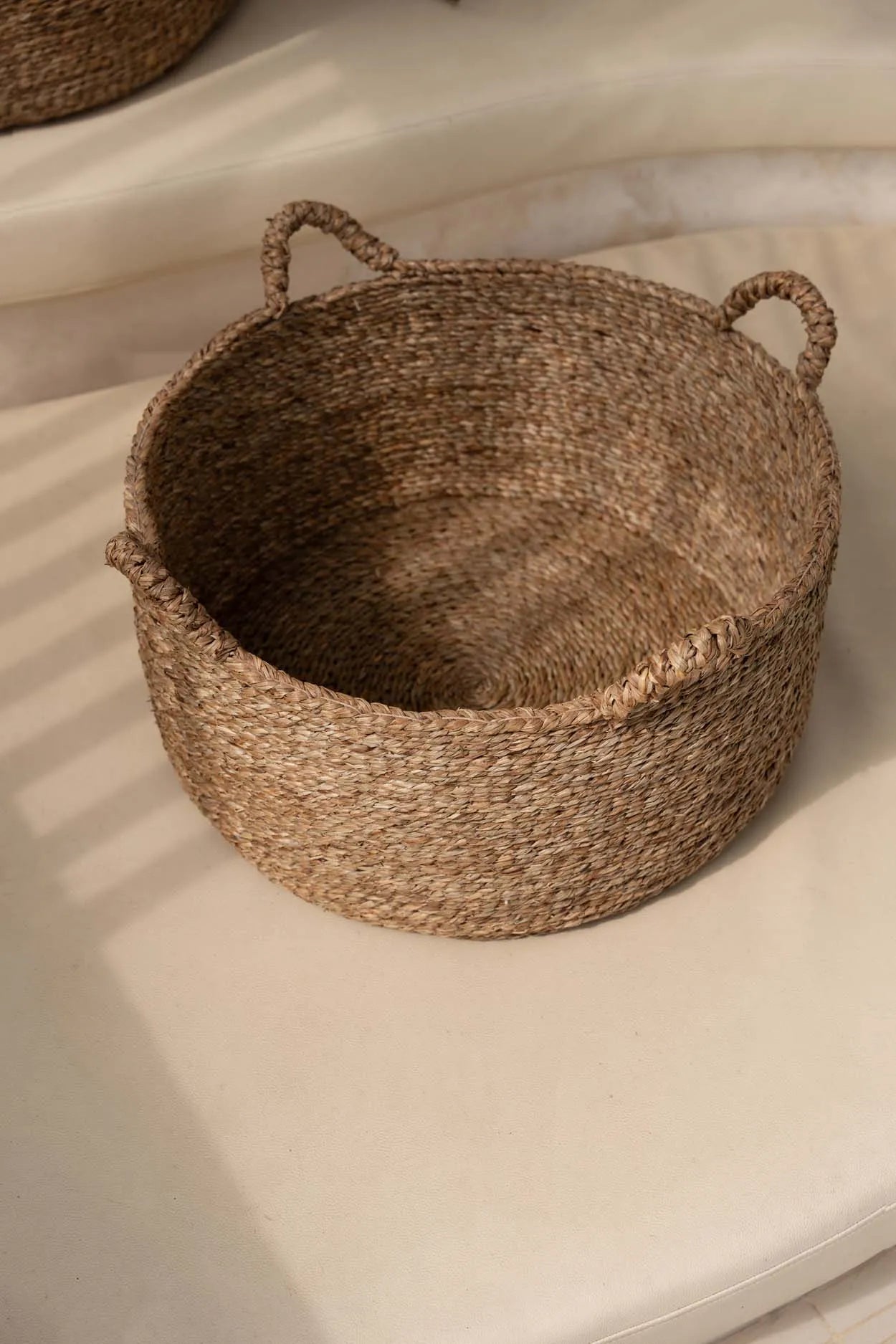 Les Quatre Mains Baskets - Natural - M - Remood furniture living