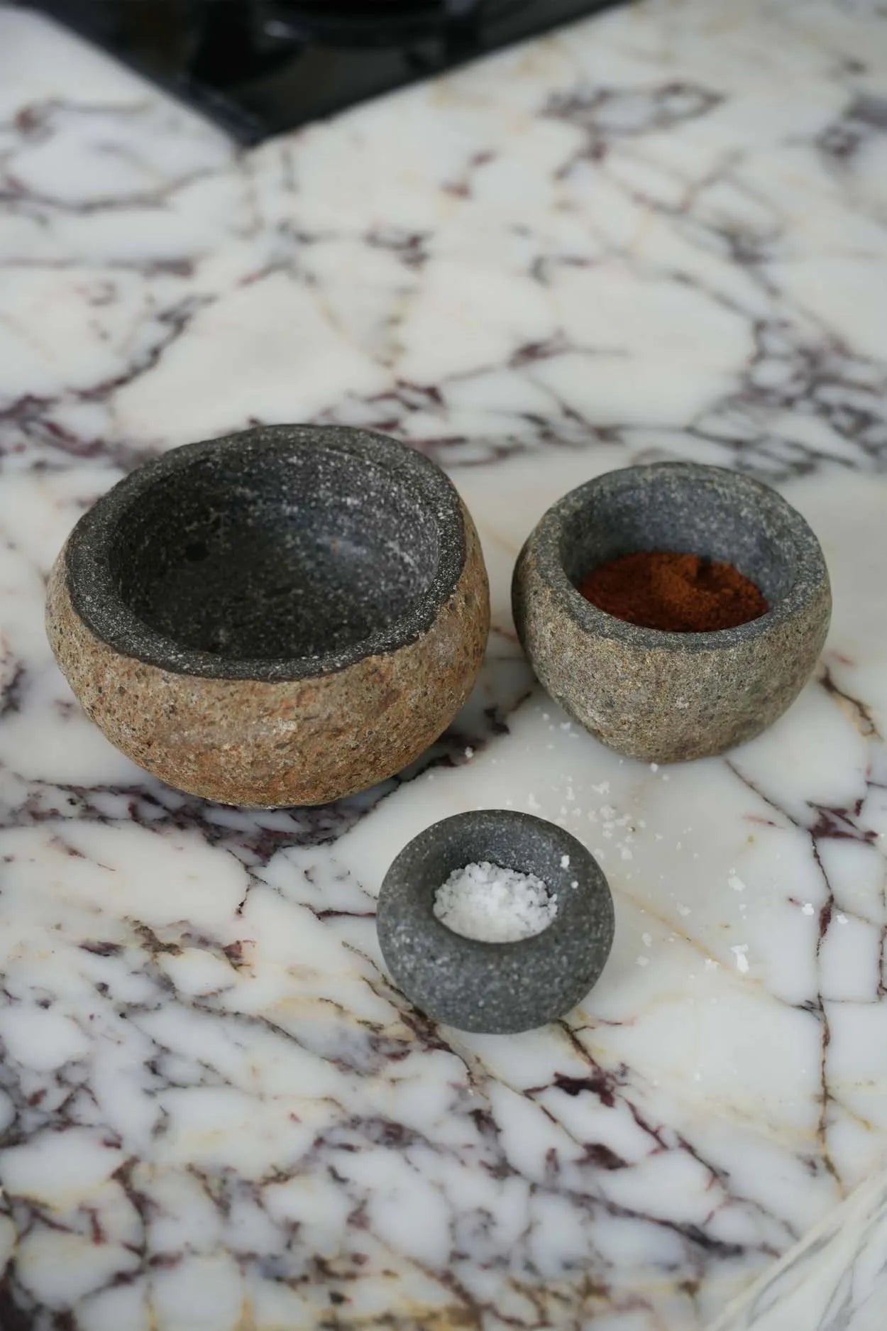 The River Stone Bowl - Black - S - Remood furniture living
