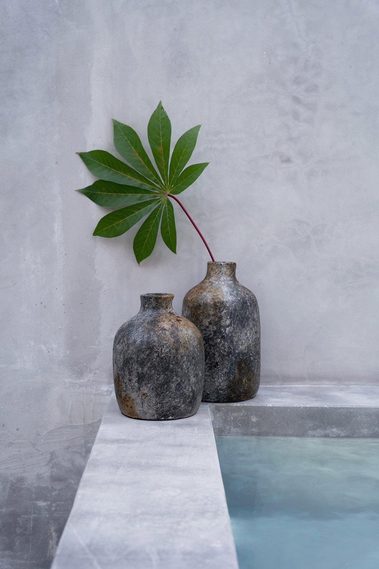 The Classy Vase - Antique Grey - L - Remood furniture living