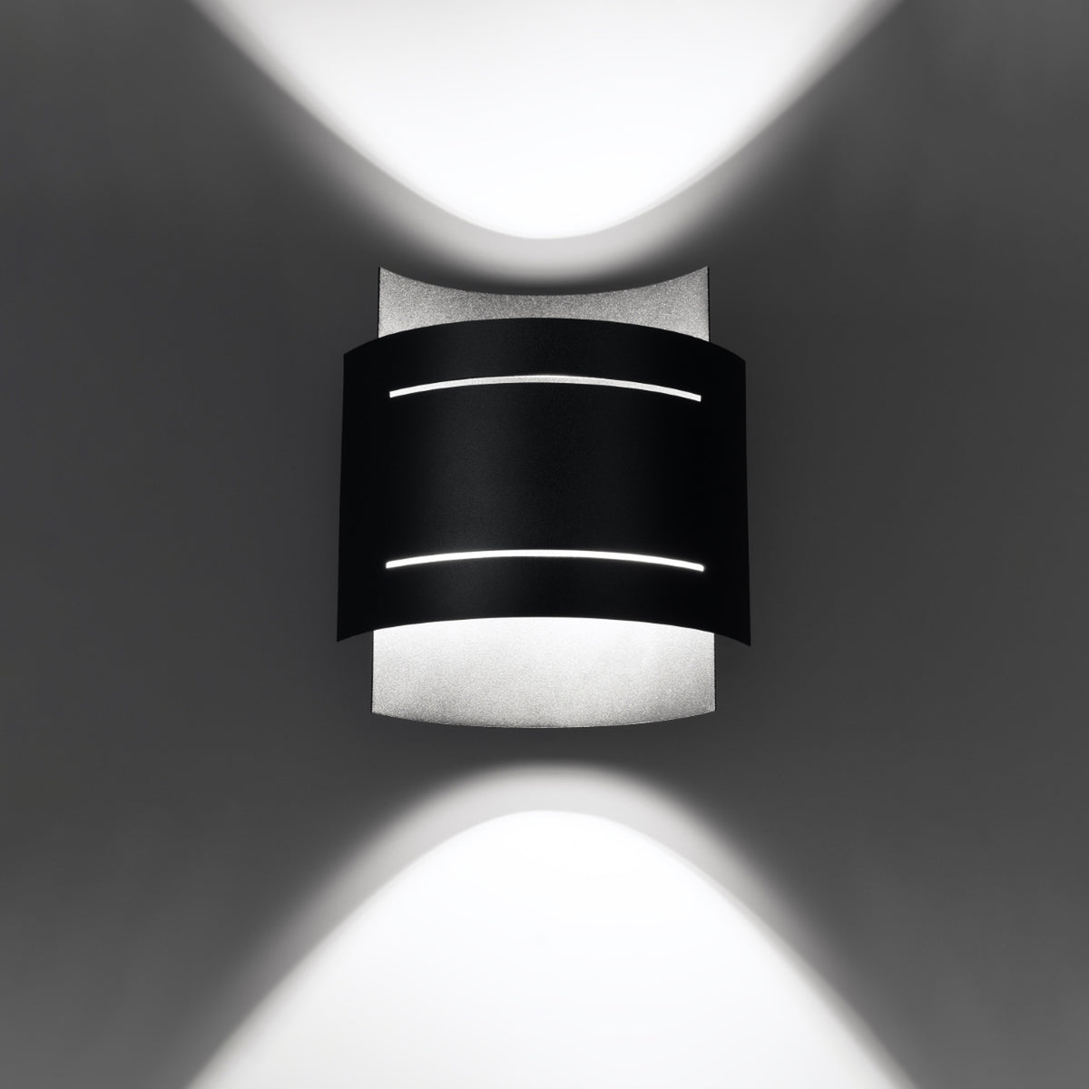 Wall lamp HESTIA black