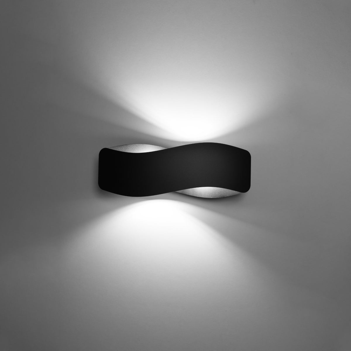 Wall lamp TILA 40 black