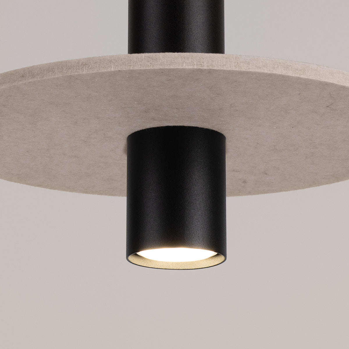 Pendant lamp PELTA 1 black/beige