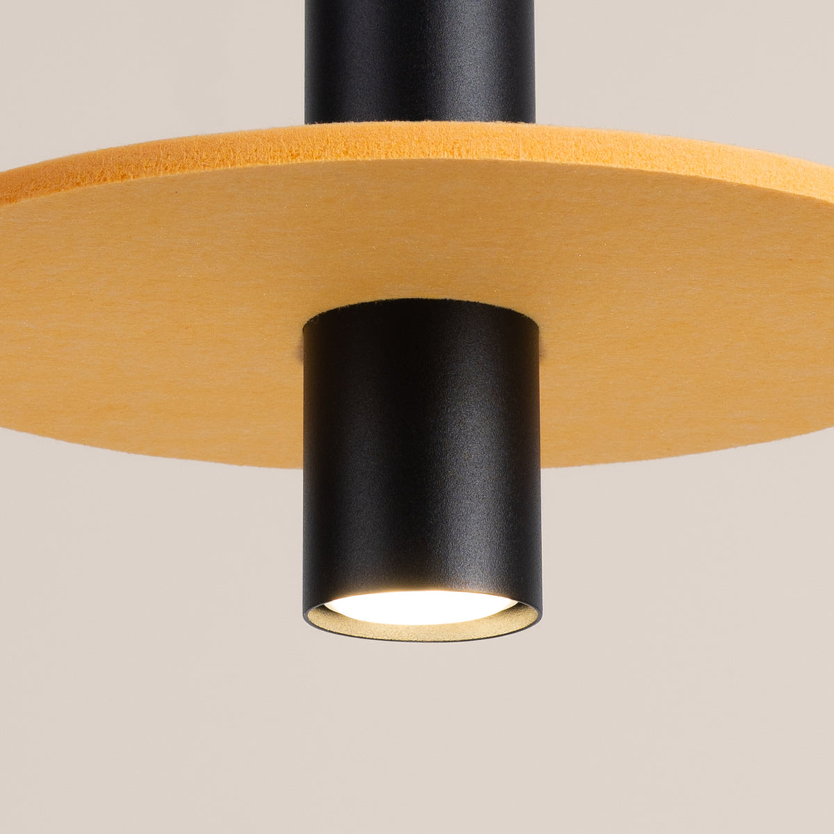Pendant lamp PELTA 1 black/yellow