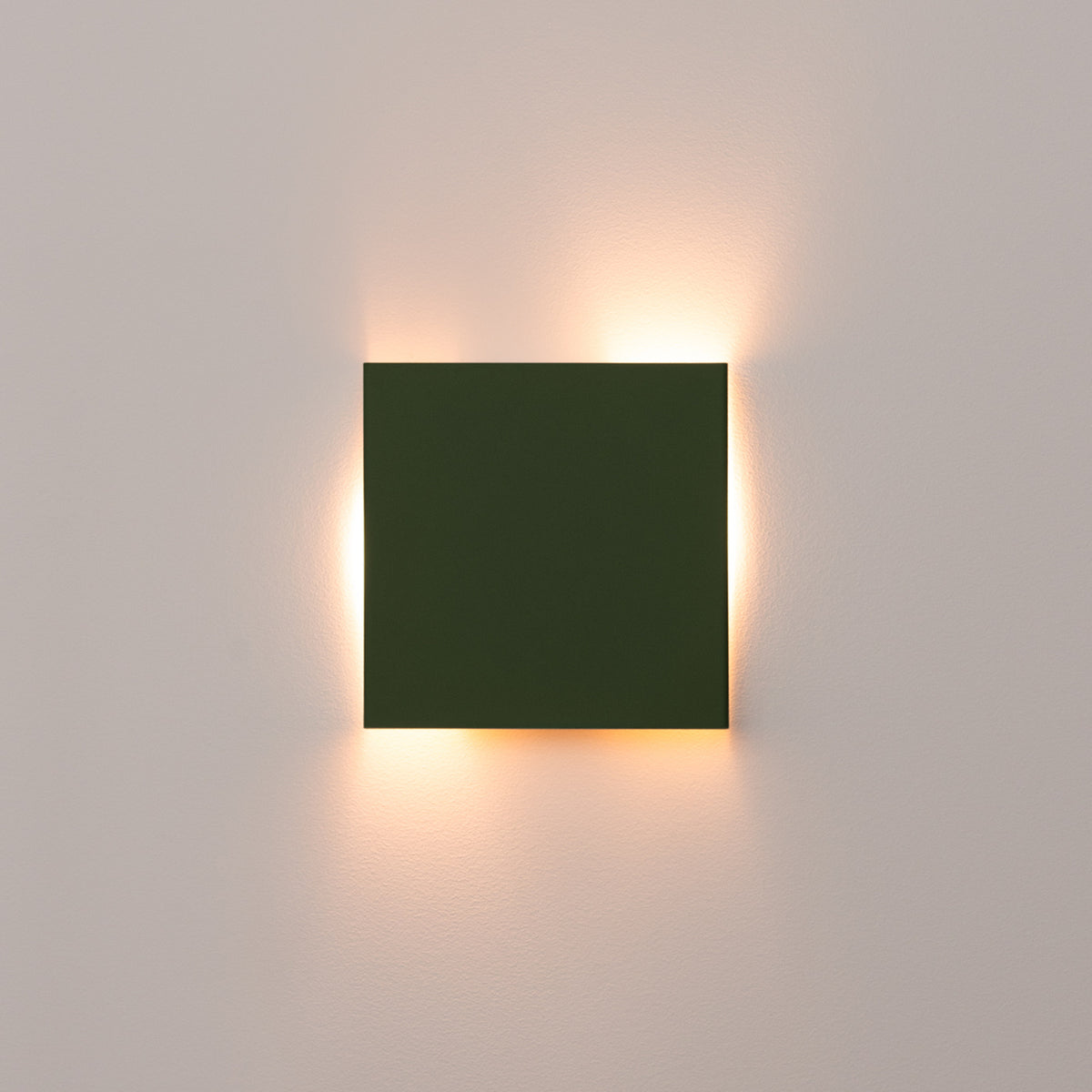 Wall lamp VANTA olive green